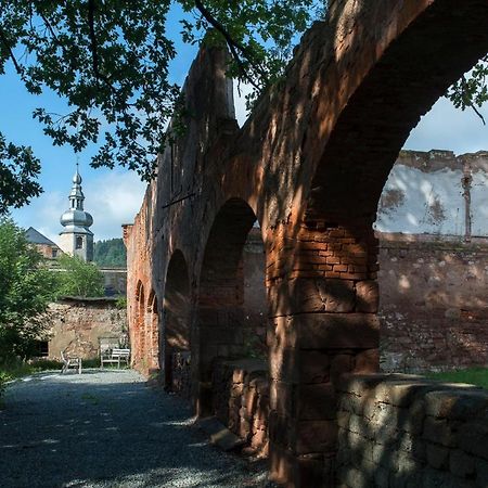 Zamek Sarny - Schloss Scharfeneck Klodzko Luaran gambar