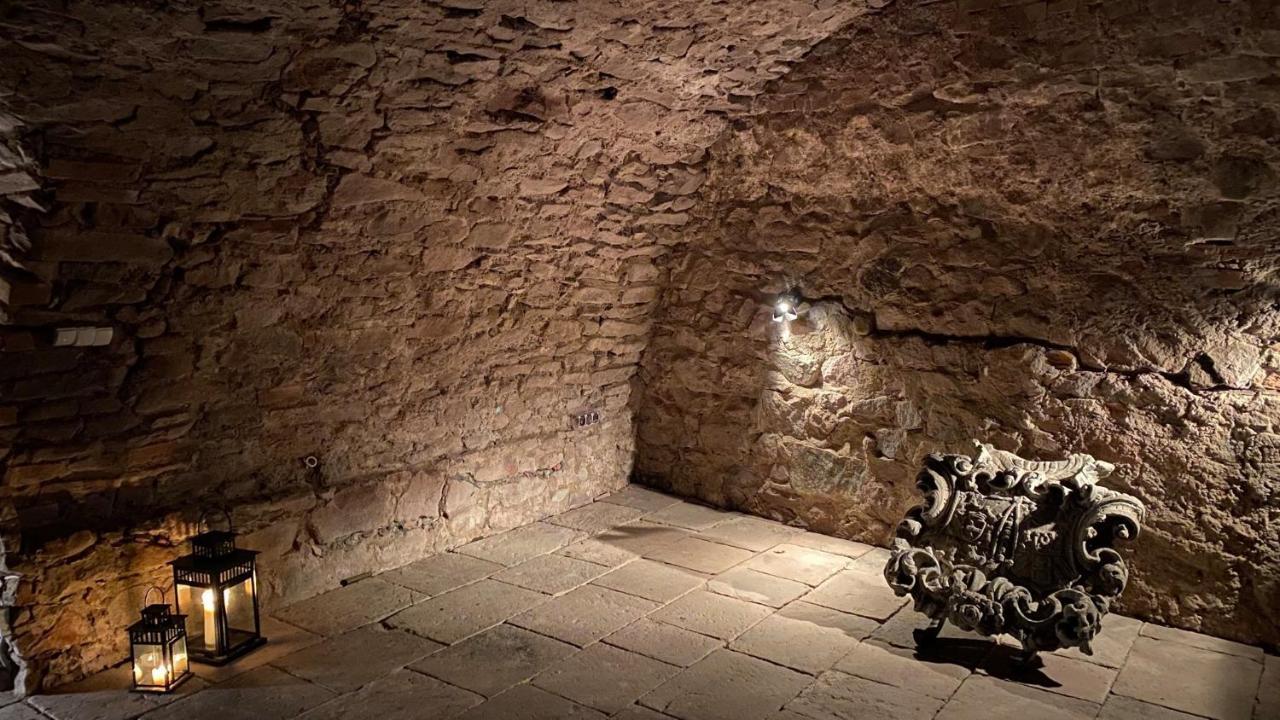 Zamek Sarny - Schloss Scharfeneck Klodzko Luaran gambar